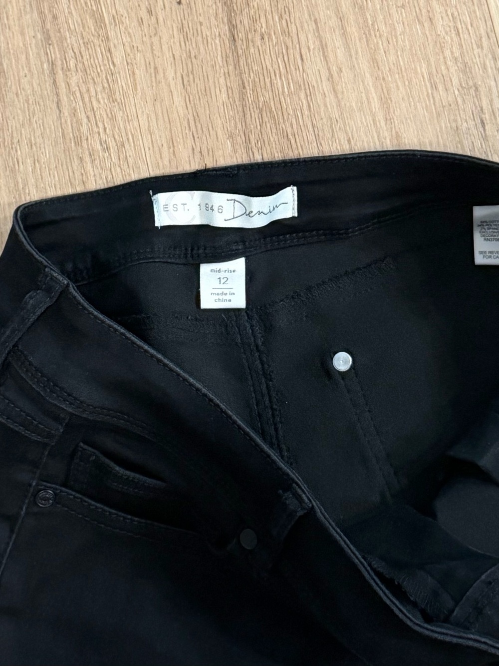 EST. 1846 Denim Women’s Stylish Black Mid-Rise Jeans size 12 - Picture 5 of 6